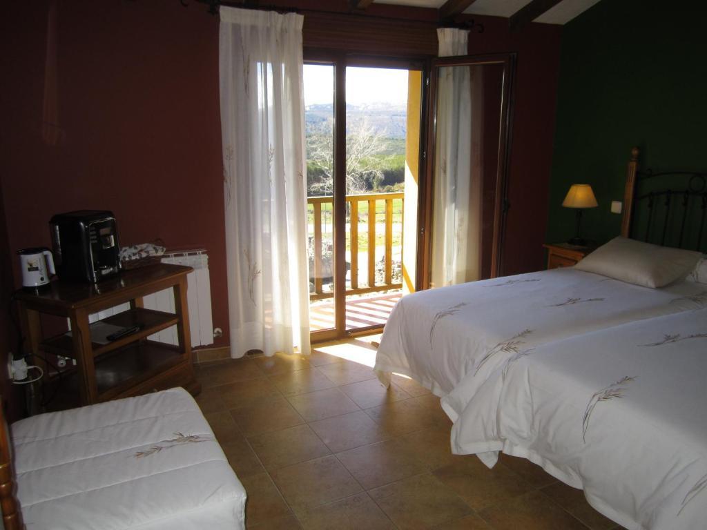 Hotel Rural La Dehesilla Barajas de Gredos Habitación foto